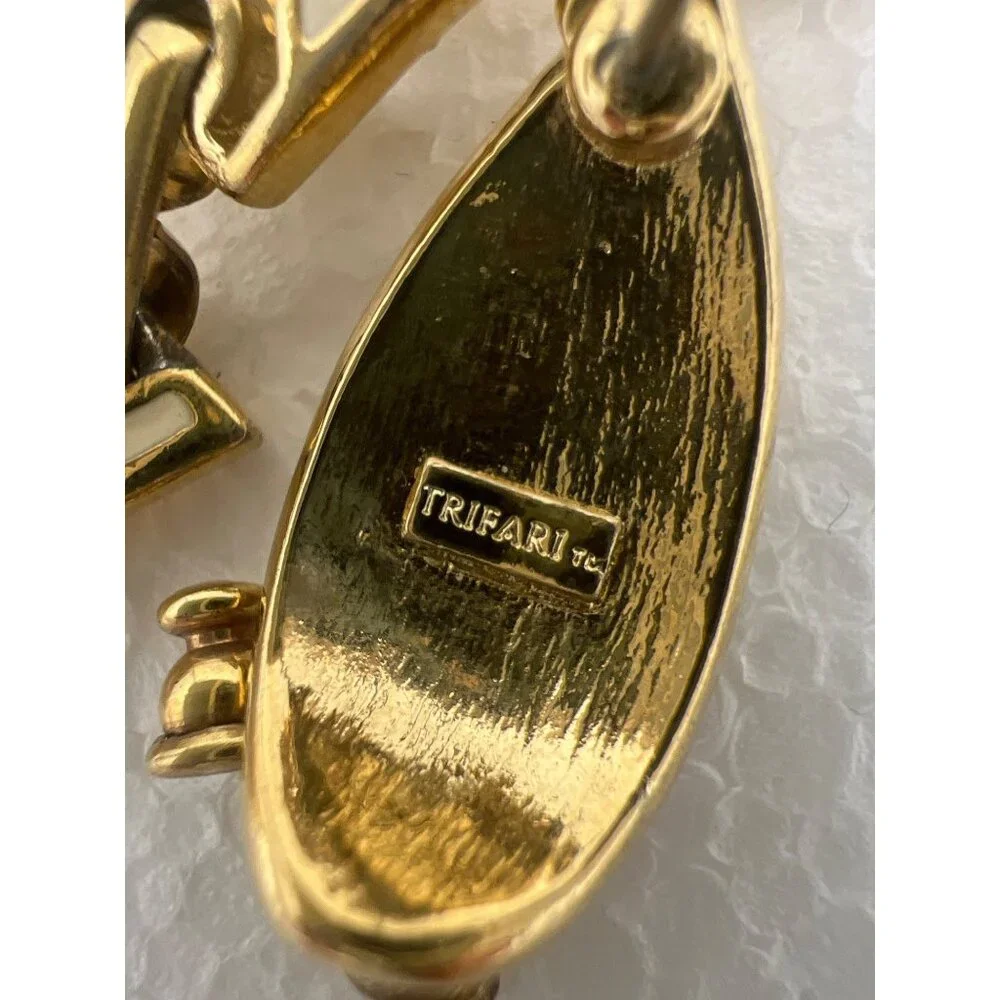 Vintage Trifari@ Link Bracelet Post Earrings Set‎ Cream Enamel Silver Gold Tone